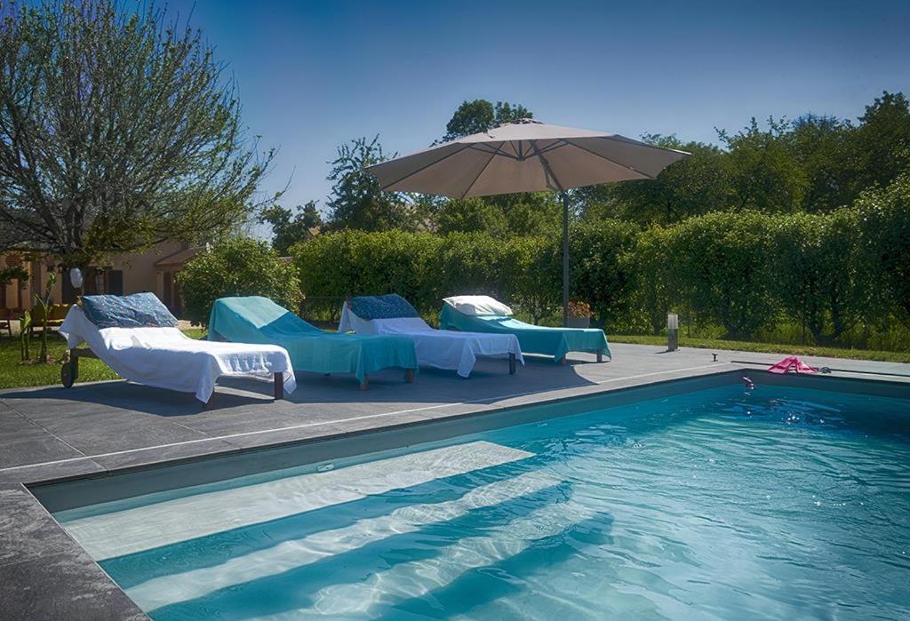 Bed and Breakfast Le Logis Du Regisseur Charny-Oree-de-Puisaye Exteriér fotografie